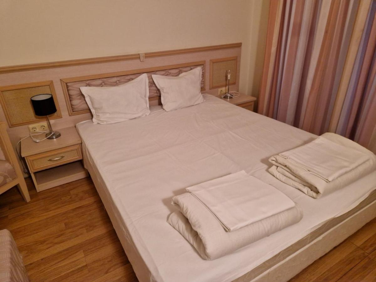 Bendita Mare Family Apartments Zlatni pjasătsi Eksteriør bilde