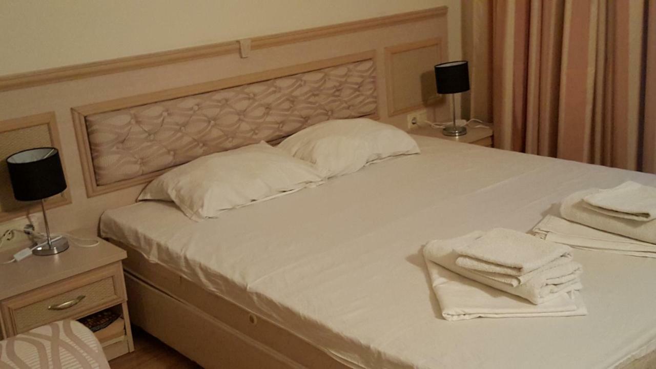 Bendita Mare Family Apartments Zlatni pjasătsi Eksteriør bilde